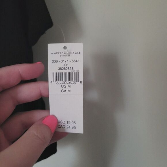 New American Eagle Black Ribbed Keyhole Tank Size Medium NWT - Picture 2 of 7